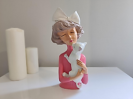 Fiyonklu Kız ve Kedisi – El Yapımı  Biblo